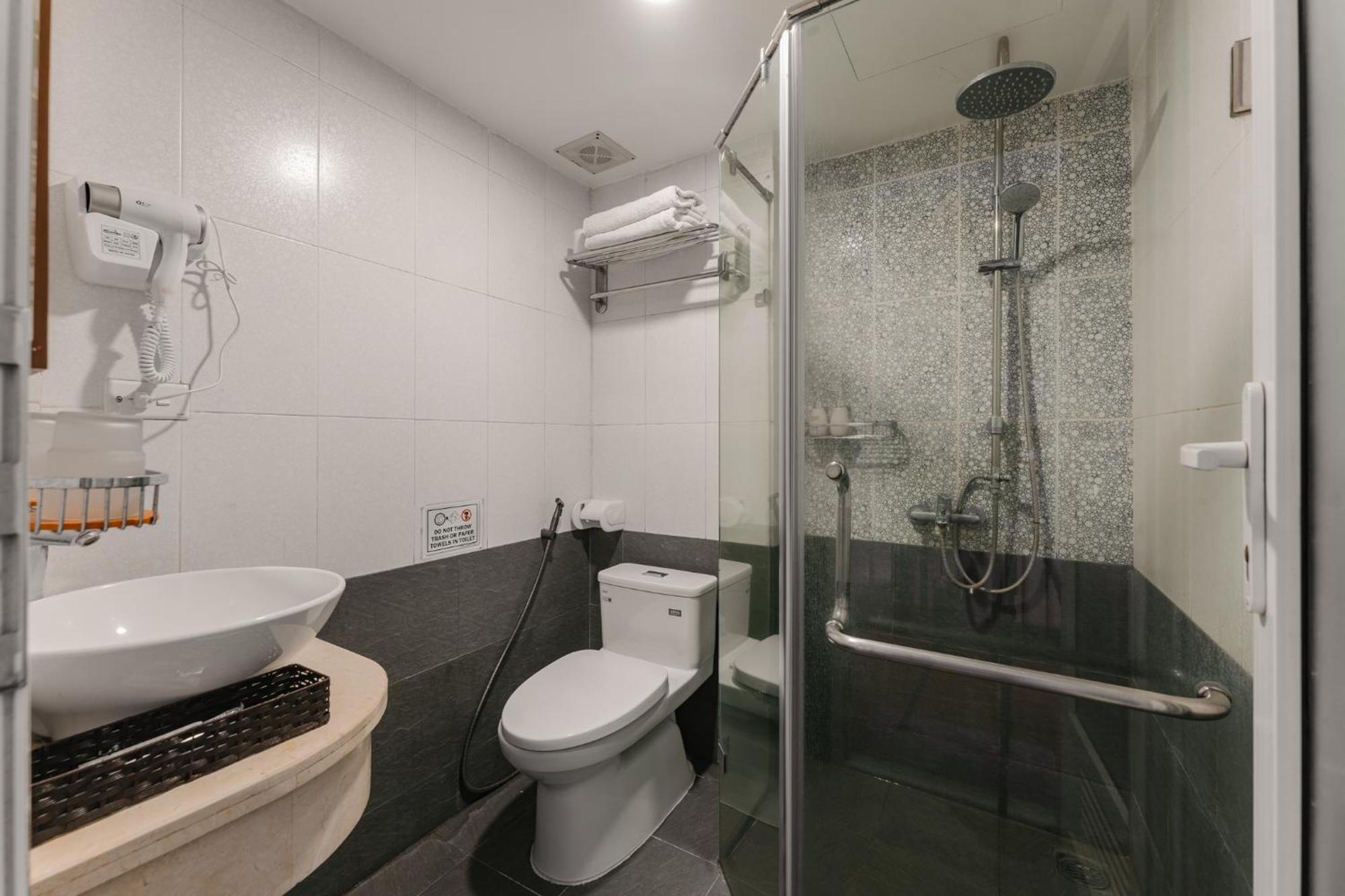 Cheers Hostel 河内 外观 照片